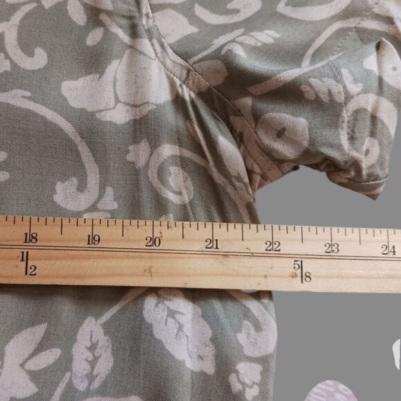 Croft & Barrow Womens Floral Print Blouse Petite XLarge sage & white color - Picture 6 of 12